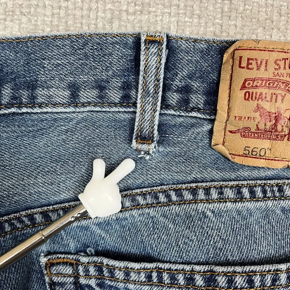 Levi's 560 Jeans Comfort Fit Men's 42x32 (Actual 41x30) Blue Denim